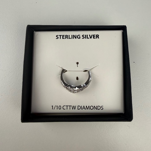 Macys Womens Sterling Silver Diamond Open Weave 1/10 CT TW Ring - Picture 7 of 9